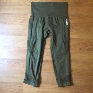 Gym Shark Seamless in Olive